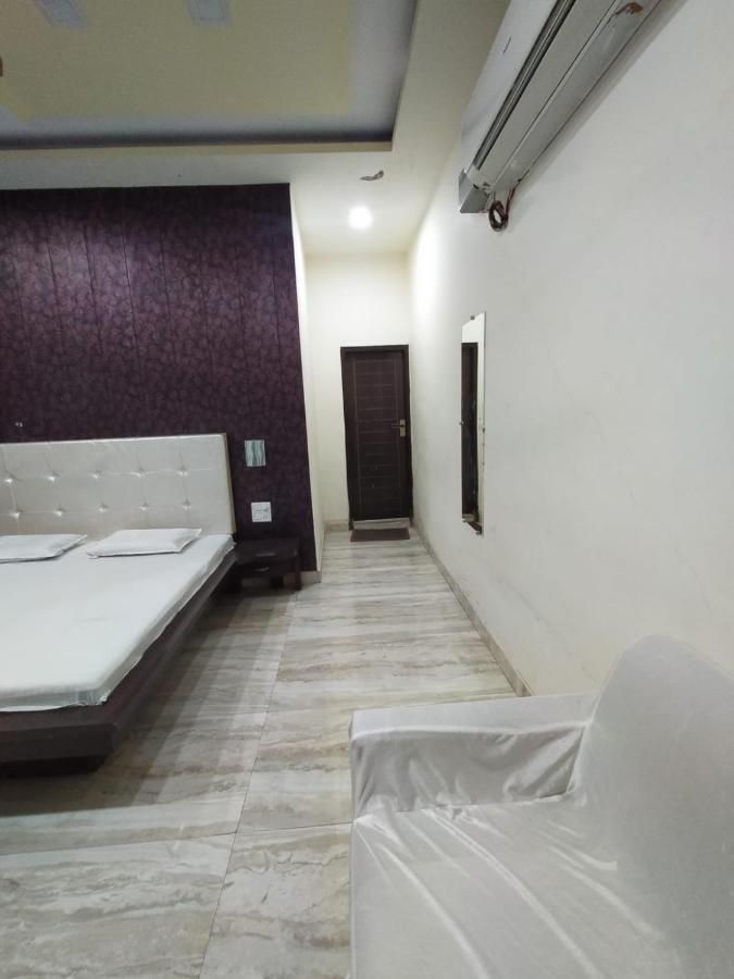 Hotel Prakash Regency Hapur 외부 사진