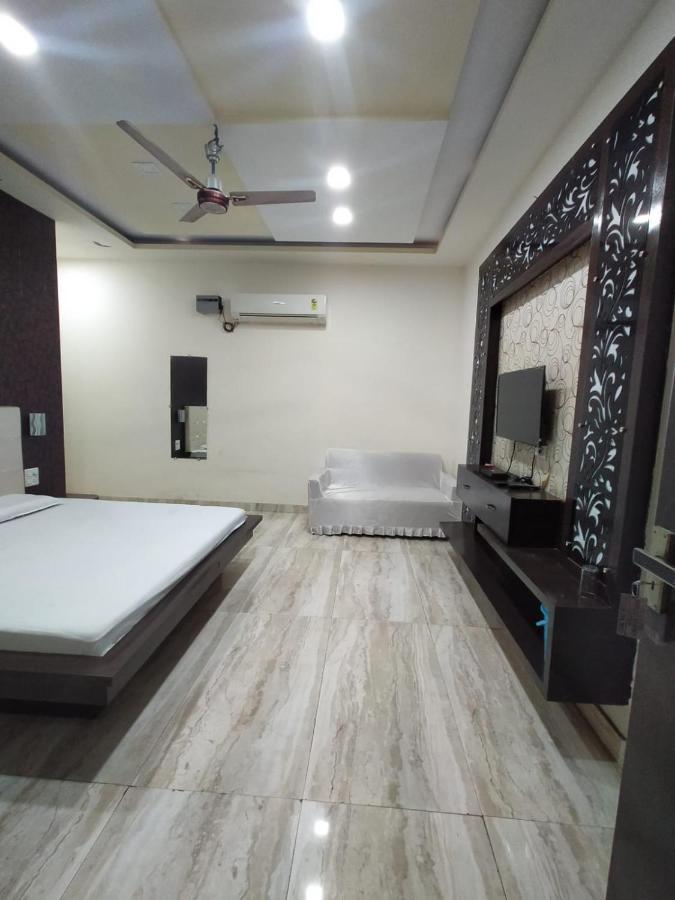 Hotel Prakash Regency Hapur 외부 사진