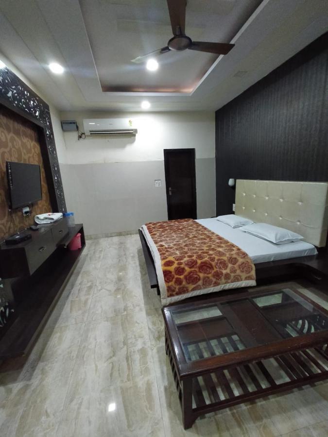 Hotel Prakash Regency Hapur 외부 사진